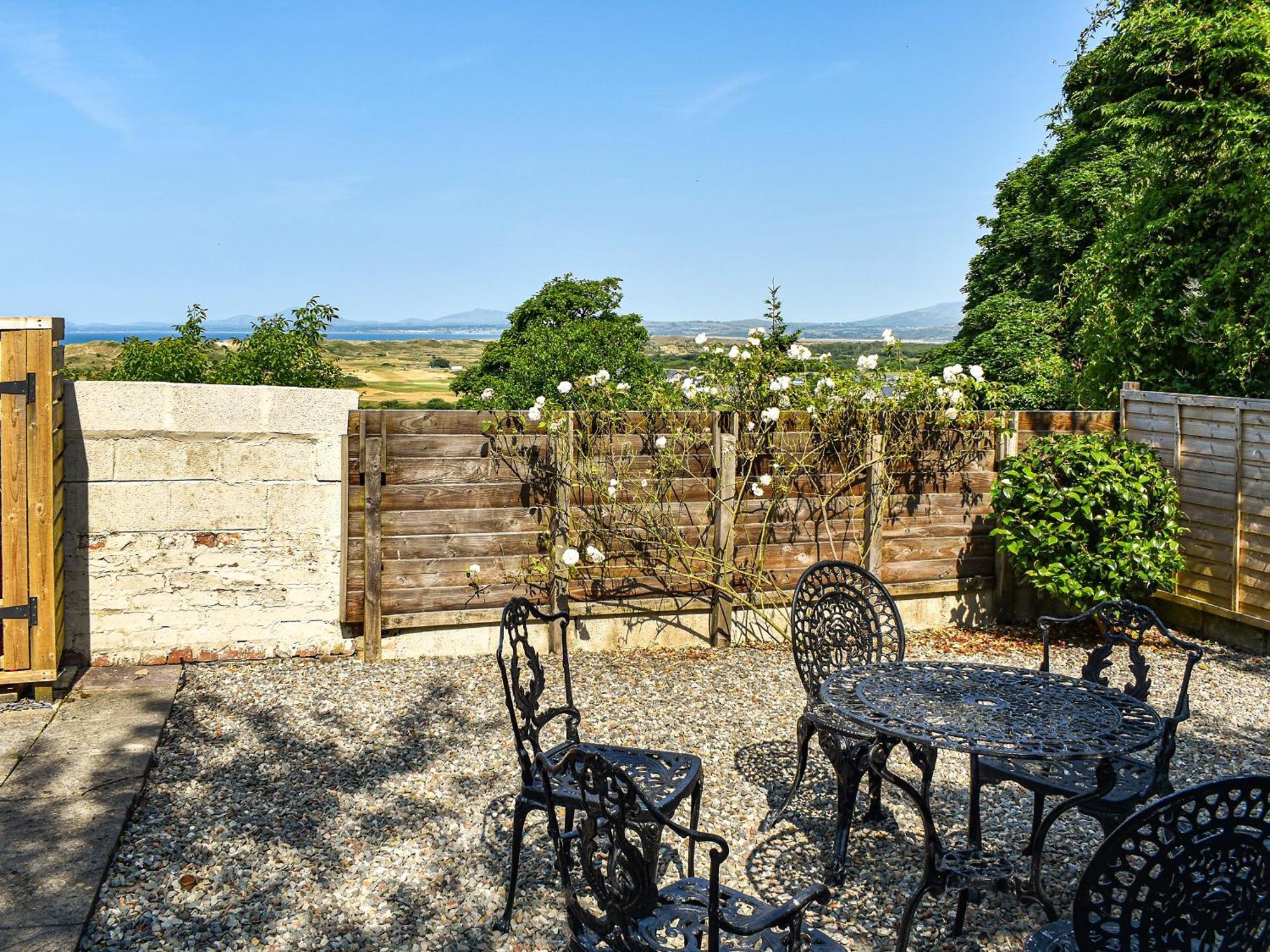 Gorwel Villa Harlech Exterior photo